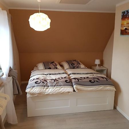 Ferienhaus Am Hasselberg Husum Esterno foto