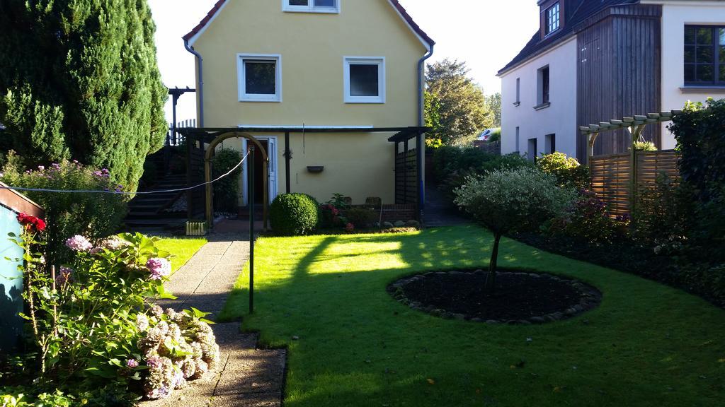 Ferienhaus Am Hasselberg Husum Esterno foto